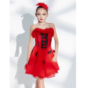 Red Feather latin dance dresses for kids girls children Christmas dress up jazz dance wear Latin ballroom dance costume professional practice performance skirts festive performance outfits